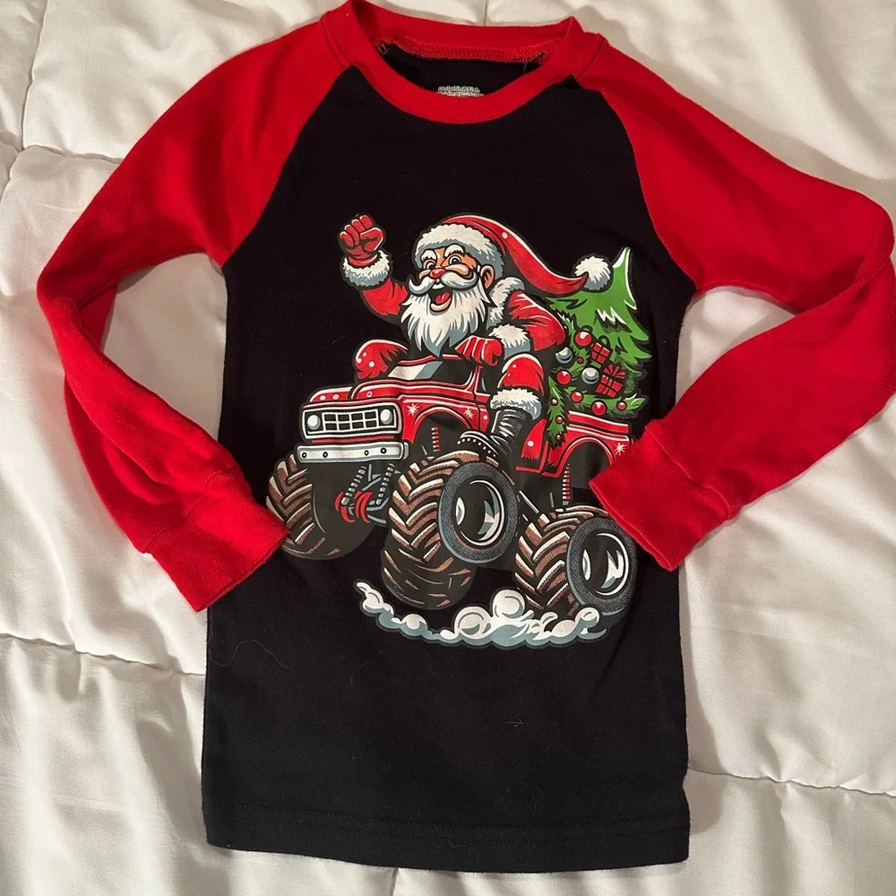 🌸 $3 if Bundled - Size 6 Santa 4 Wheeler pajama pj shirt top DOLPHIN & FISH
